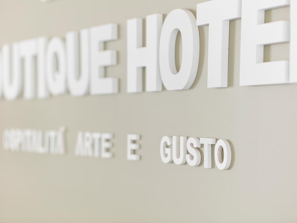 Mane Boutique Hotel Roseto Degli Abruzzi Exterior foto